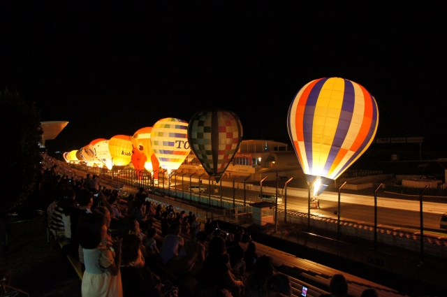 soku_03714.jpg :: 祭り フェア 気球 熱気球 