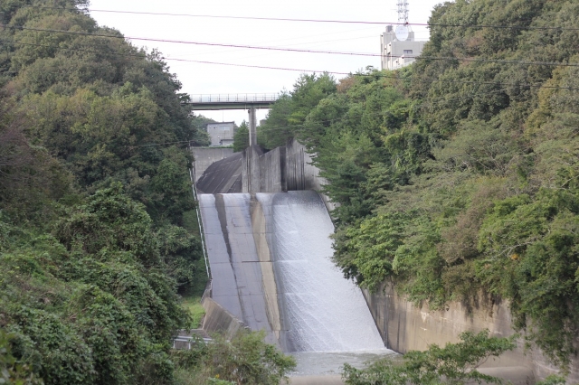 soku_04828.jpg :: 建築 建造物 工作物(その他) ダム 都田川ダム 