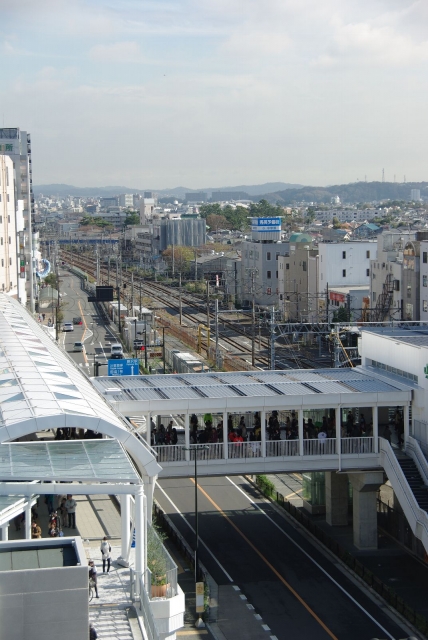 soku_05846.jpg :: 建築 建造物 街並み 公共 交通施設 駅 辻堂駅 