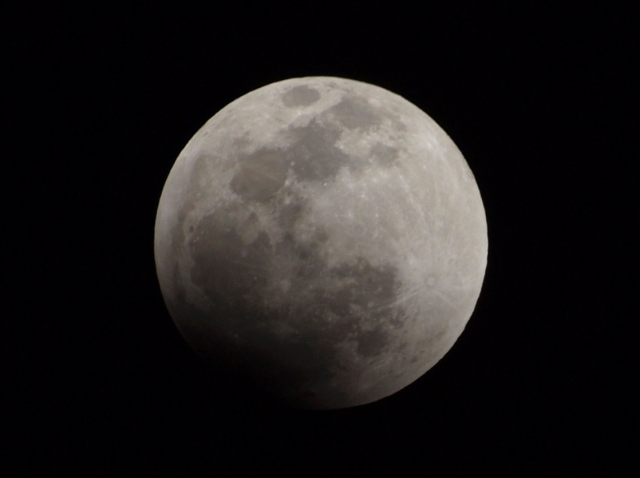 soku_07093.jpg :: 風景 自然 天体 月 皆既月食 