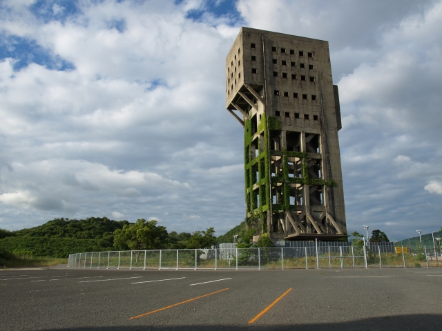 soku_07378.jpg :: 建築 建造物 廃墟 塔 タワー 