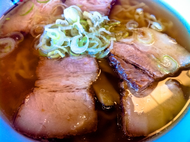 soku_07572.jpg :: 食べ物 麺類 ラーメン チャーシュー麺 