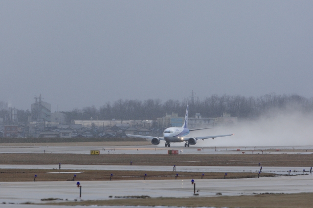 soku_08106.jpg :: 雪 飛行機 ヒコーキが足りない by KIJ 