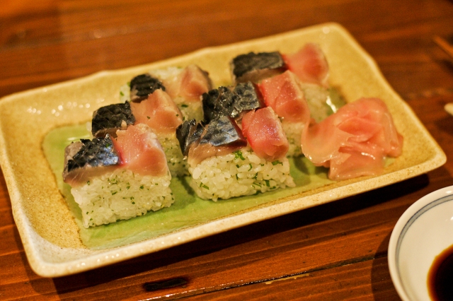 soku_08971.jpg :: 鯖復活祈願 鯖 食べ物 和食 刺身 寿司 押し寿司 バッテラ 