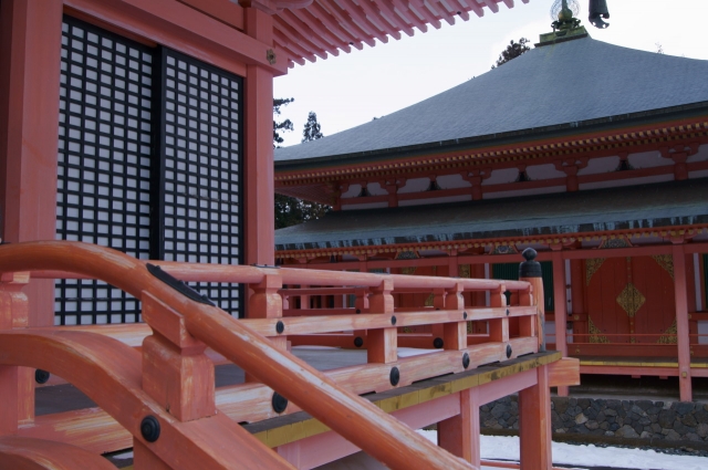 soku_09697.jpg :: 建築 建造物 神社仏閣 寺 朱色 