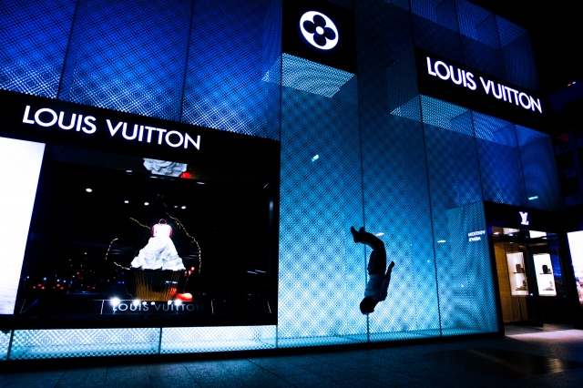 soku_10112.jpg :: パルクール フリーランニング Louis Vuitton 