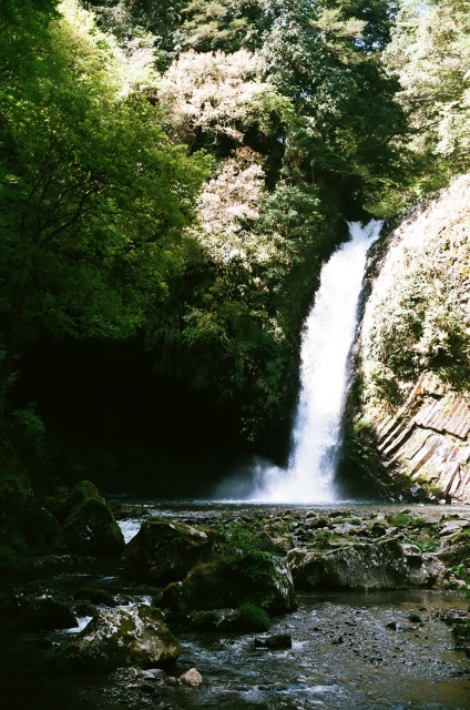 soku_10235.jpg :: 風景 自然 滝 フィルム 銀塩 