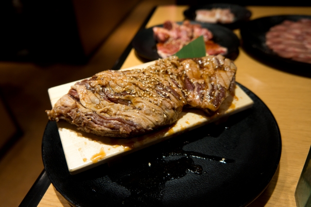 soku_10507.jpg :: 食べ物 肉料理 焼肉 M.O 