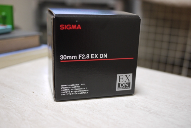 soku_11040.jpg :: カメラ機材 レンズ SIGMA 30mm F1.4 EX DN 