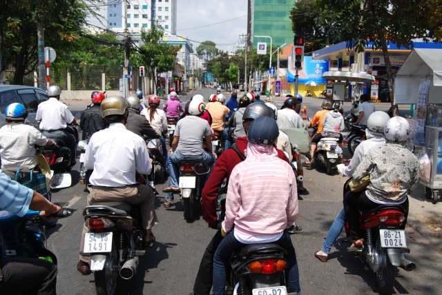 soku_11352.jpg :: 乗り物 交通 自動車 オートバイ バイク ベトナム 交通渋滞 