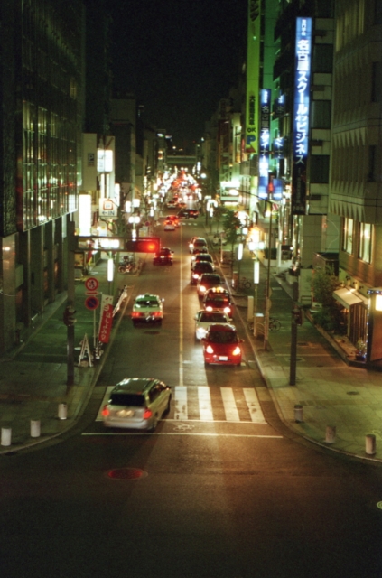 soku_11501.jpg :: 風景 街並み 都市の風景 夜景 フィルム 銀塩 低彩度フィルム 