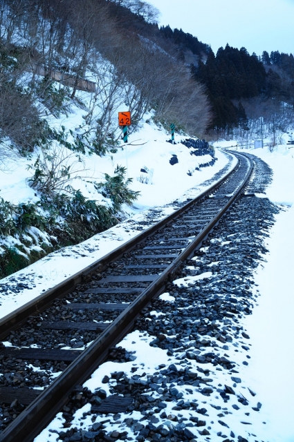 soku_12875.jpg :: 風景 雪 鉄道 線路 鳴子温泉 