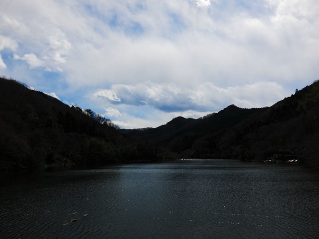 soku_13264.jpg :: PowerShotS95 風景 自然 水分 湖 空 雲 間瀬湖 