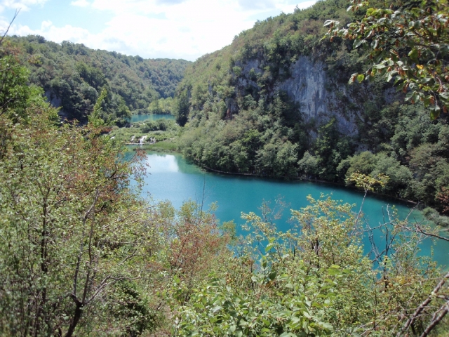 soku_17780.jpg :: クロアチア プリトヴィツェ 風景 自然 森林 川 渓谷 外国 