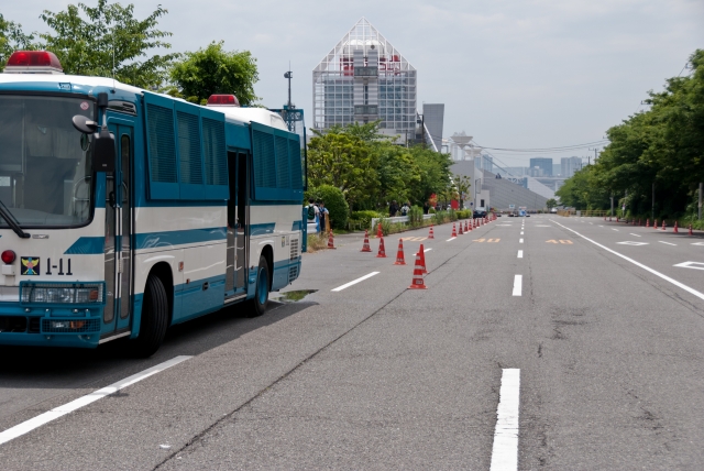 soku_17811.jpg :: 乗り物 交通 自動車 特殊車両 働く車 機動隊 