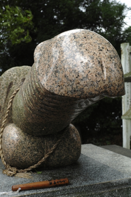 soku_18879.jpg :: DP2M 芸術 アート 彫刻 彫像 石像 ちんこ 