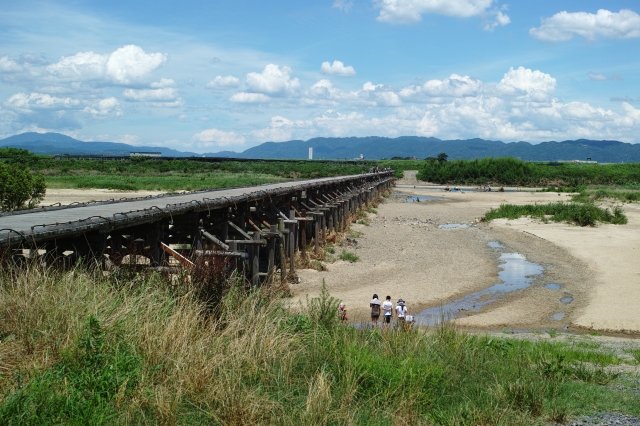 soku_18883.jpg :: DP2M 建築 建造物 橋 風景 自然 川 河川 