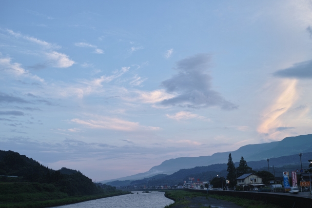 soku_19086.jpg :: DP2M 風景 自然 川 河川 空 雲 