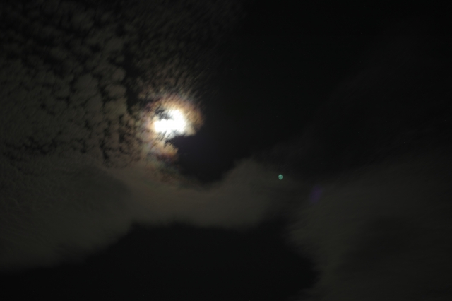 soku_19485.jpg :: DP2M 風景 自然 空 雲 月明かり 