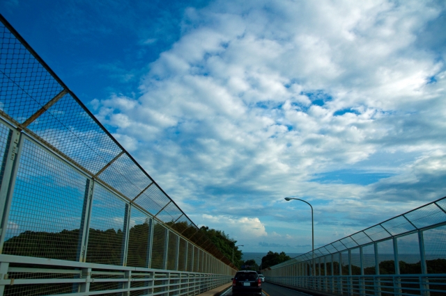soku_20886.jpg :: 建築 構造物 橋 風景 空 雲 