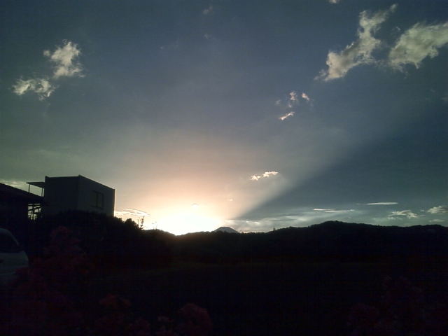 soku_21629.jpg :: 風景 自然 空 夕日 残照 日没 