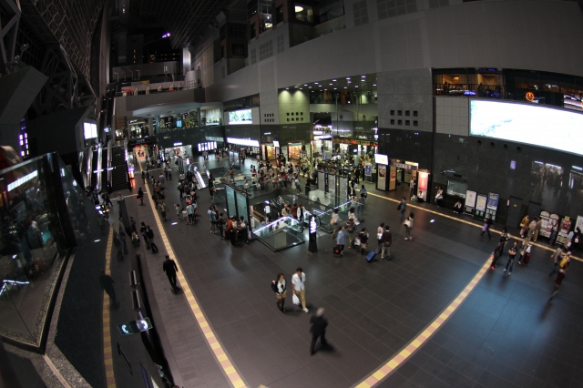 soku_22118.jpg :: 魚眼レンズ フィッシュアイ 京都駅 風景 