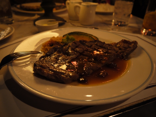 soku_22260.jpg :: 食べ物 洋食 肉料理 ステーキ 
