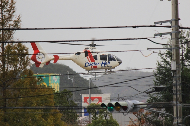 soku_22399.jpg :: ドクターヘリ 市街地 乗り物 交通 航空機 ヘリコプター 