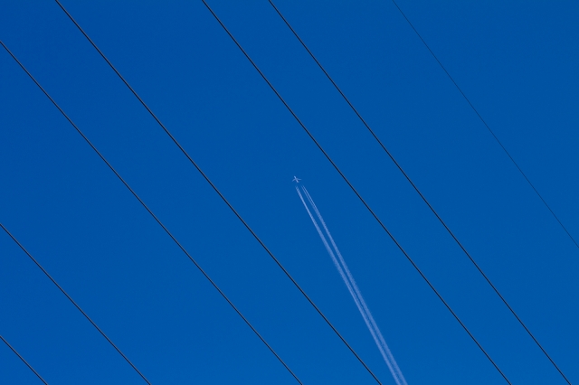 soku_24631.jpg :: 風景 自然 空 飛行機雲 