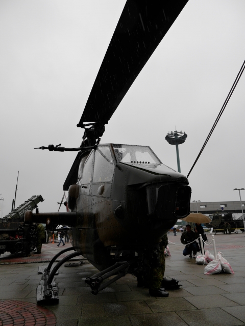 soku_25183.jpg :: OSAKA防衛・防災フェスティバル2013 コブラ ヘリコプター 陸上自衛隊 