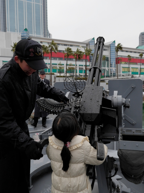 soku_25185.jpg :: OSAKA防衛・防災フェスティバル2013 掃海船 まきしま 海上自衛隊 