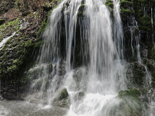 soku_26054.jpg :: PowerShotG15 風景 自然 水分 コンデジ埼玉 lock 滝 白水の滝 ソフトウェアHDR 比較写真 