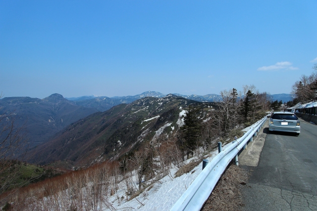 soku_26569.jpg :: 風景 自然 山 ドライブ 車 