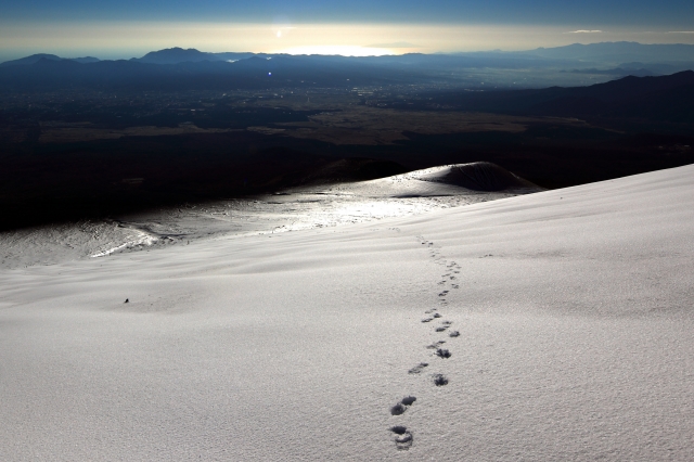 soku_29368.jpg :: 風景 自然 山 雪山 足跡 