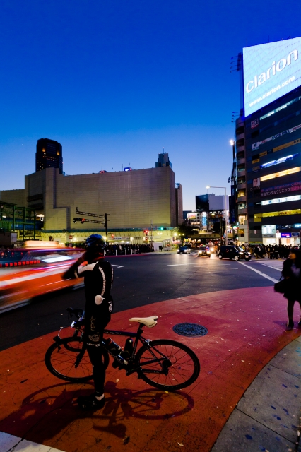soku_29426.jpg :: 渋谷 宮益坂下 夕暮れ 乗り物 交通 その他の乗り物 自転車 