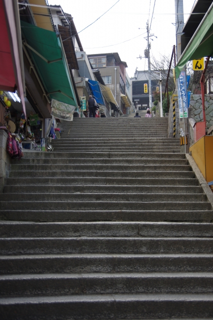 soku_29442.jpg :: 風景 街並み 都市の風景 路地裏 階段 