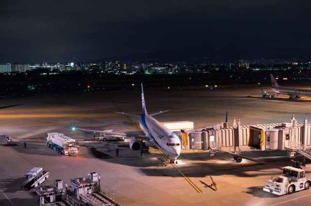 soku_29822.jpg :: 伊丹空港 ジェット機 夜景 