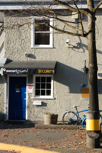 soku_29902.jpg :: 建物 家 securi guard 