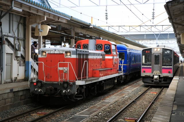 soku_30663.jpg :: 乗り物 交通 鉄道 電車 JR701系津軽線 