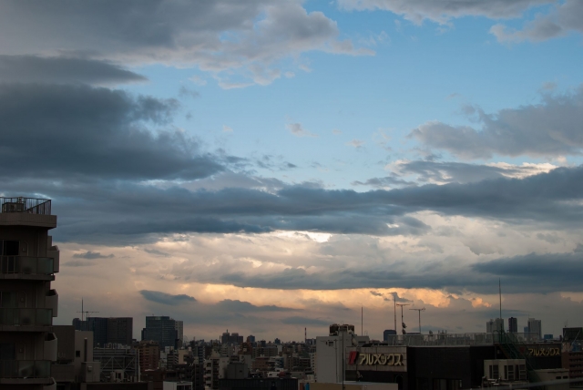 soku_31022.jpg :: 風景 街並み 都市の風景 空 雲 