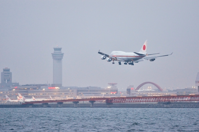 soku_33367.jpg :: 乗り物 交通 航空機 飛行機 軍用機 輸送機 B.747(日本国政府専用機) 