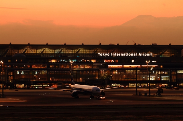 soku_33436.jpg :: 羽田空港・ANAB777 富士山 乗り物 交通 航空機 飛行機 旅客機 