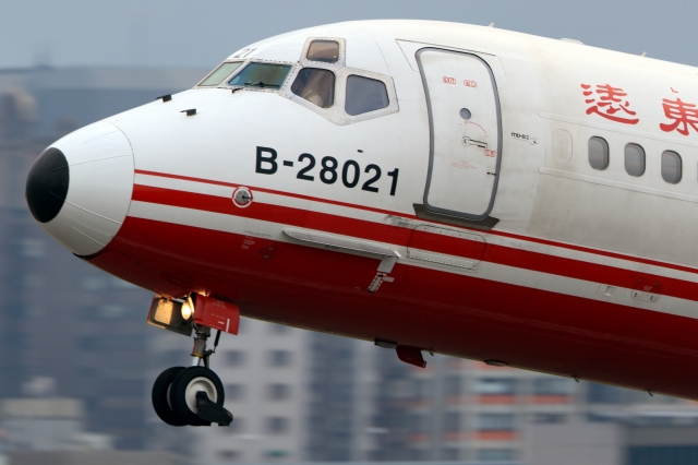 soku_33493.jpg :: デジカメ板 飛行機写真スレ〓第80便〓 飛行機 ヒコーキが足りない by TSA 