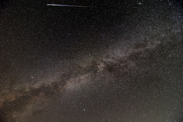 soku_34285.jpg :: 風景 自然 天体 天の川 ペルセウス座流星群 