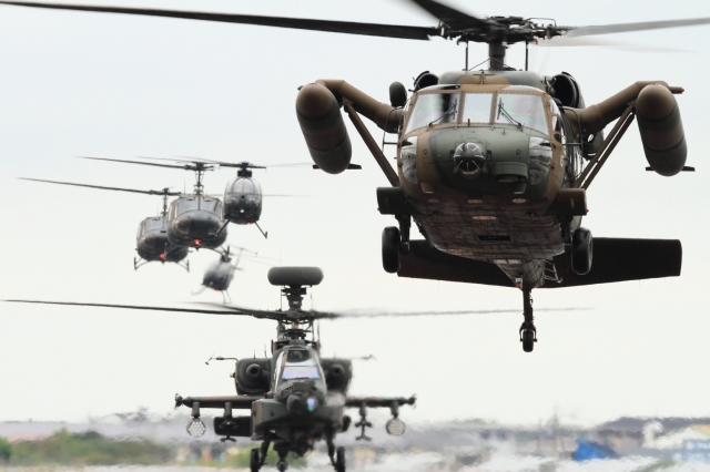 soku_34500.jpg :: 明野駐屯地航空祭予行 UH.60J 救難ヘリ OH.6D/J AH.64D アパッチ 攻撃ヘリコプター 