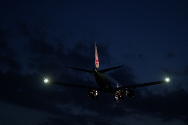 soku_35258.jpg :: 乗り物 交通 航空機 飛行機 旅客機 風景 自然 空 夜空 
