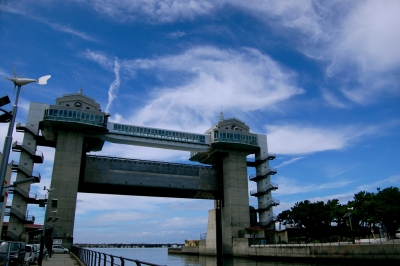 soku_05786.jpg :: 風景 自然 空 青空 びゅうお 沼津 巨大水門 
