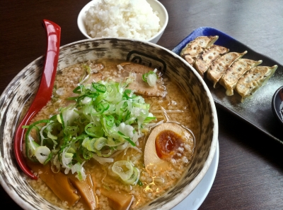 soku_07651.jpg :: 食べ物 麺類 ラーメン 餃子 