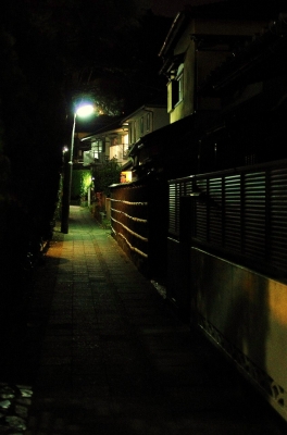 soku_07870.jpg :: 風景 夜景 鎌倉 建築 建造物 街並み 住宅 