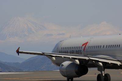 soku_08910.jpg :: 富士山 飛行機 ヒコーキが足りない by FSZ 